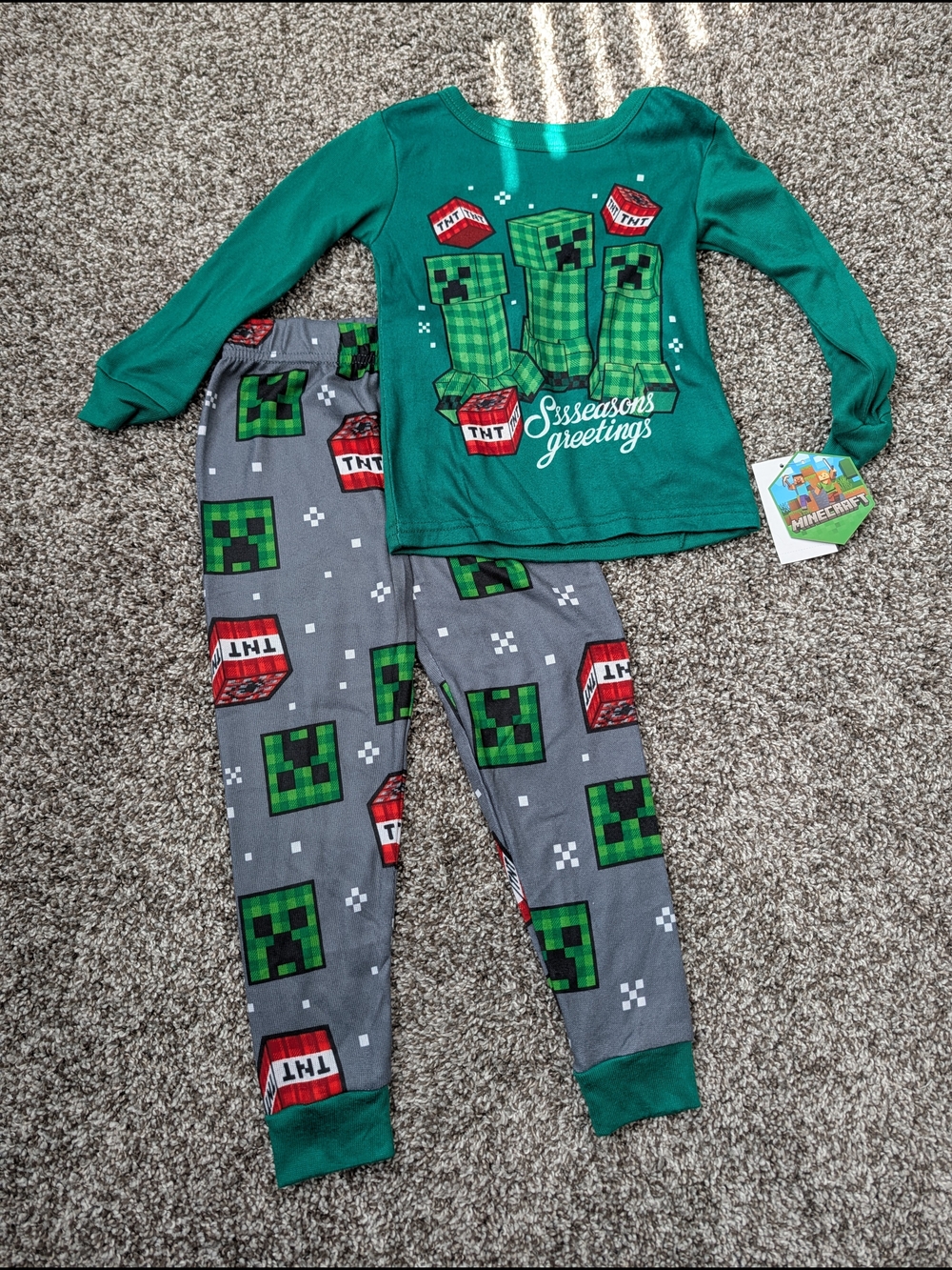 Minecraft Seasons Greetings Creeper Pajama Set